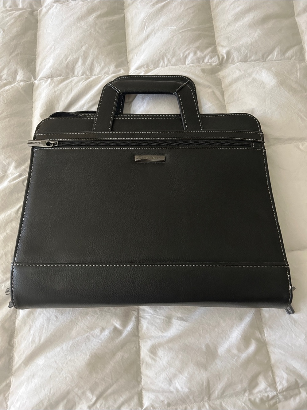 Men's Black samsonite padfolio with handles and strap